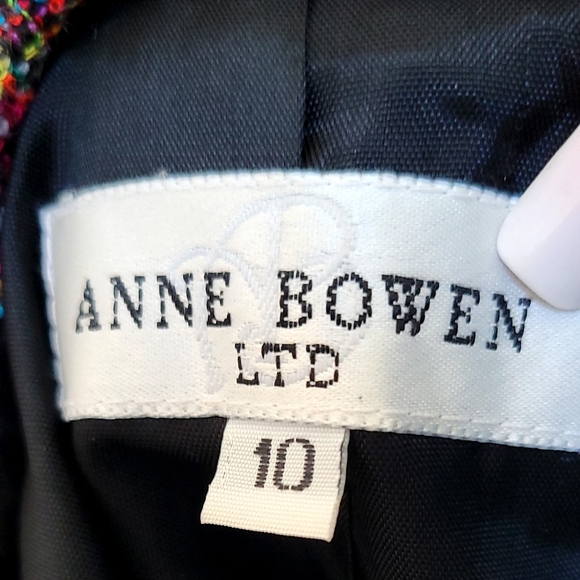 Blazer - Picture 4 of 4